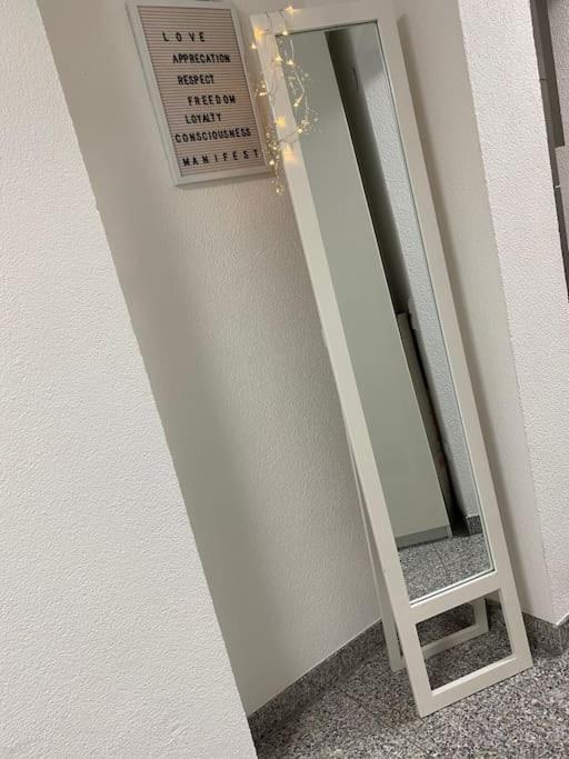 Neues Schoenes Studio, Zentral & Direkt An Der Rems Waiblingen  Bagian luar foto