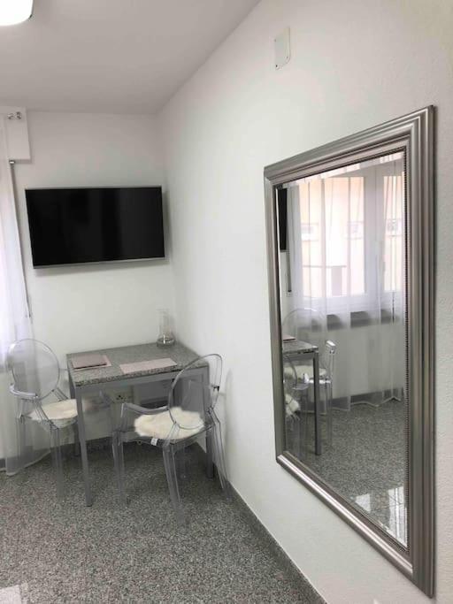 Neues Schoenes Studio, Zentral & Direkt An Der Rems Waiblingen  Bagian luar foto